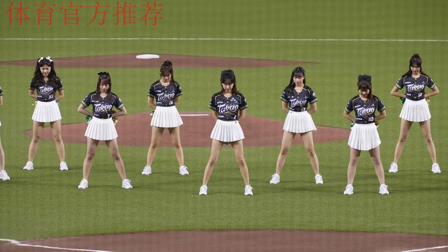 湖北啦啦队分享休闲片段:拉拉队们可爱的日常分享 湖北啦啦队分享休闲片段:拉拉队们可爱的日常分享